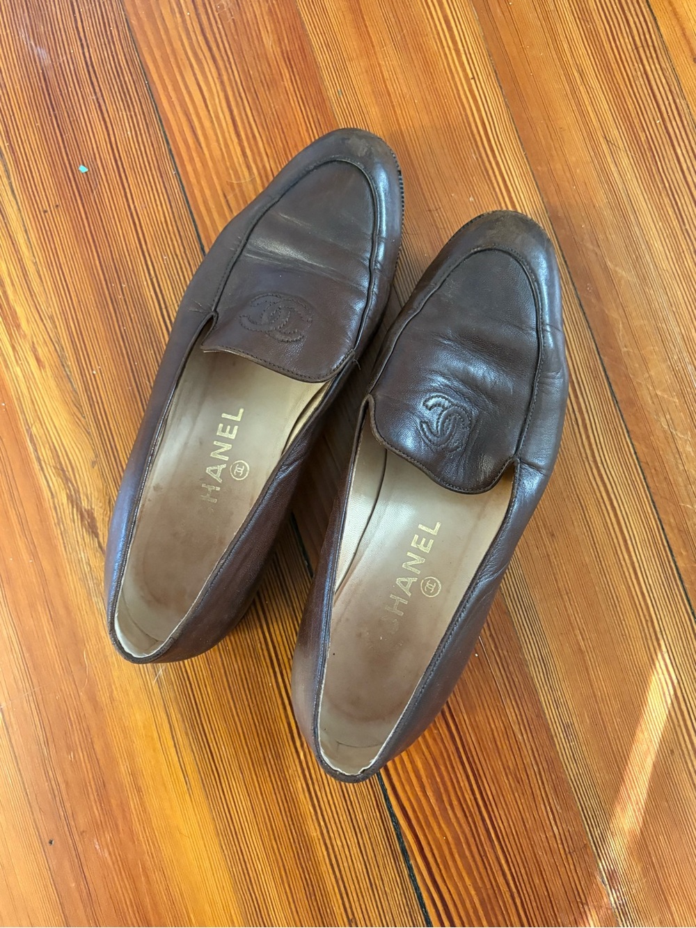 Vintage CHANEL Brown Leather Women Loafers with Embossed CC
